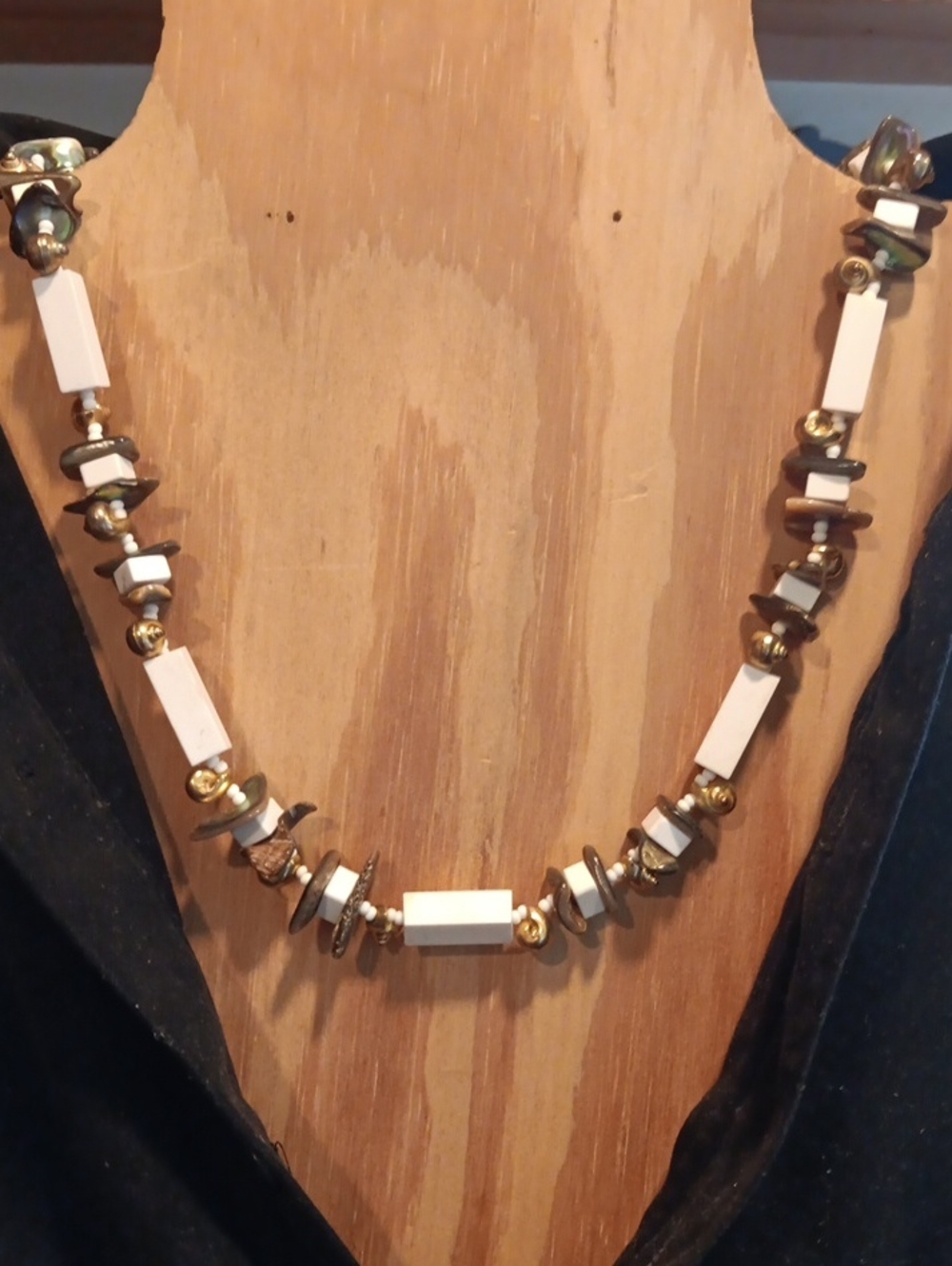 Vtg Miriam Haskell Shell Necklace
